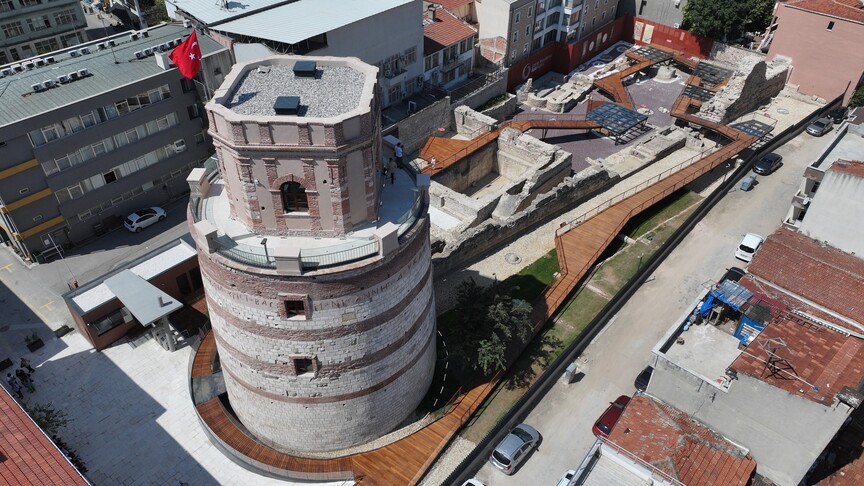 Restorasyonu tamamlanan Edirne'deki Makedon Kulesi ziyaretçilerini ağırlıyor haber görseli