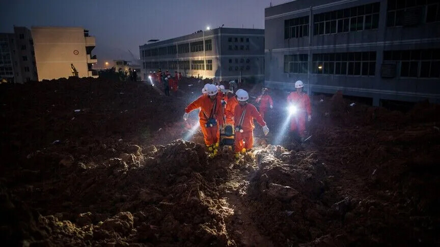 Të paktën 21 të vdekur nga rrëshqitja e dheut në veriperëndim të Kinës