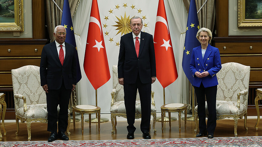 Cumhurbaşkanı Erdoğan, AB Komisyonu Başkanı von der Leyen ve AB Konseyi Başkanı Costa'yı kabul etti haber görseli