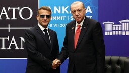 Serokomar Erdogan bi Serokomarê Fransayê Macron ra hevdîtin kir