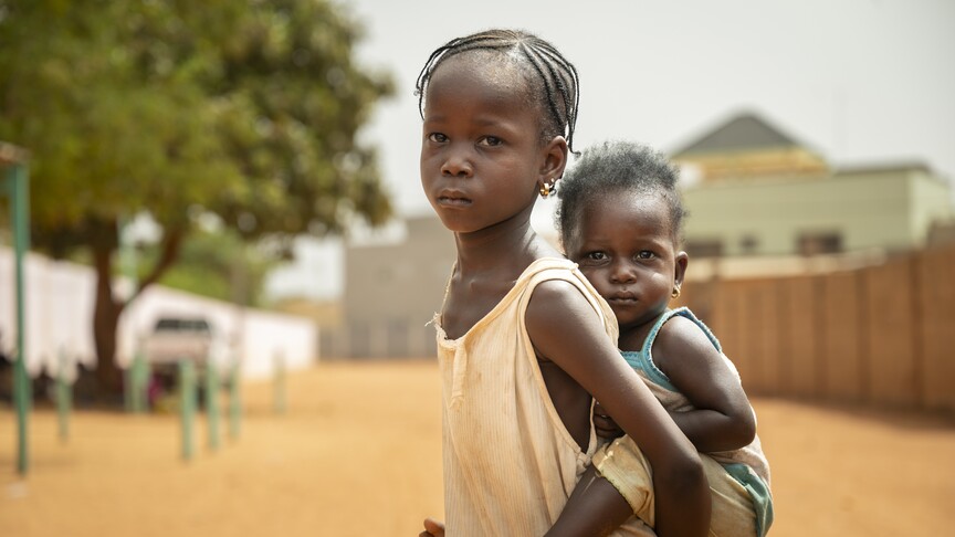Afrika'nın yaklaşık yarısı çocuk haber görseli