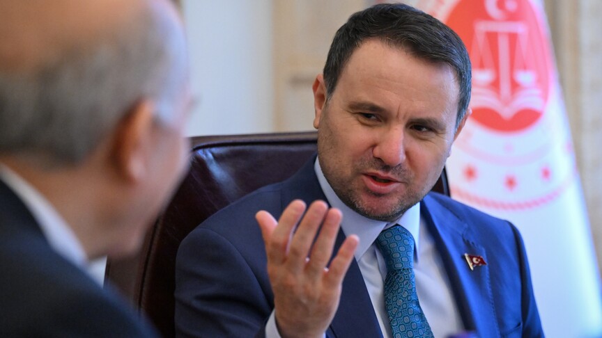 Bakan Gürlek: Zirve, "Türkiye Yüzyılı" vizyonunun dış politikadaki güçlü karşılığını dünyaya gösteren bir zemin olmuştur haber görseli