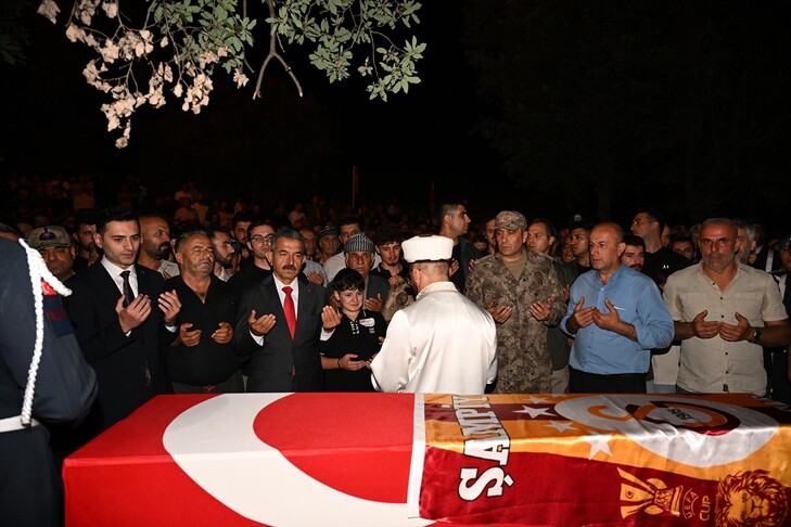 Jandarma Uzman Çavuş Ferhat Baykir'in cenaze töreninden bir kesit.