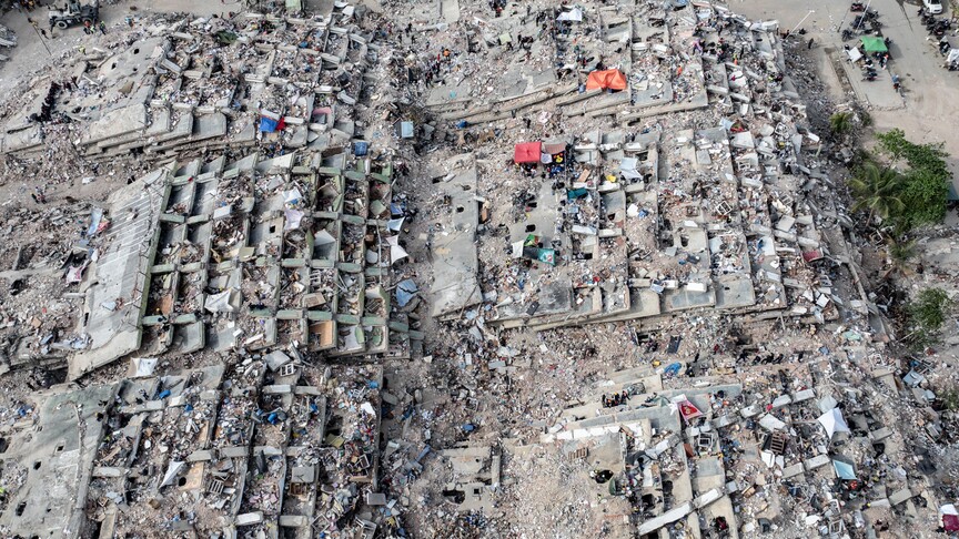 Venezuela'daki depremlerde hayatını kaybedenlerin sayısı 4 bin 118'e yükseldi haber görseli