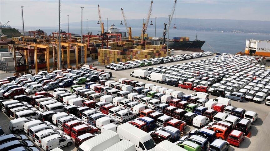 Türkiye'den yılın yarısında 82 ülkeye binek otomobil ihraç edildi haber görseli