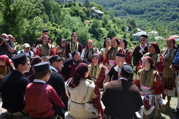 Dasma e Galiçnikut  tradita autentike e dasmave në Ballkan  ruhet prej shekujsh në Maqedoninë e Veriut
