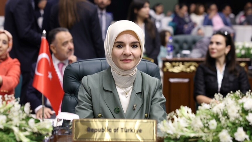 Bakan Göktaş: Dile getirilen her söz Müslüman kadınların yeni yüzyıldaki yürüyüşüne istikamet kazandıracak haber görseli