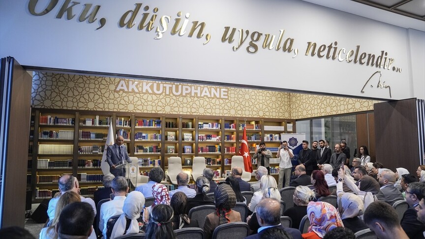 AK Parti'de şair Erdem Bayazıt'ı Anma ve Anlama programı düzenlendi