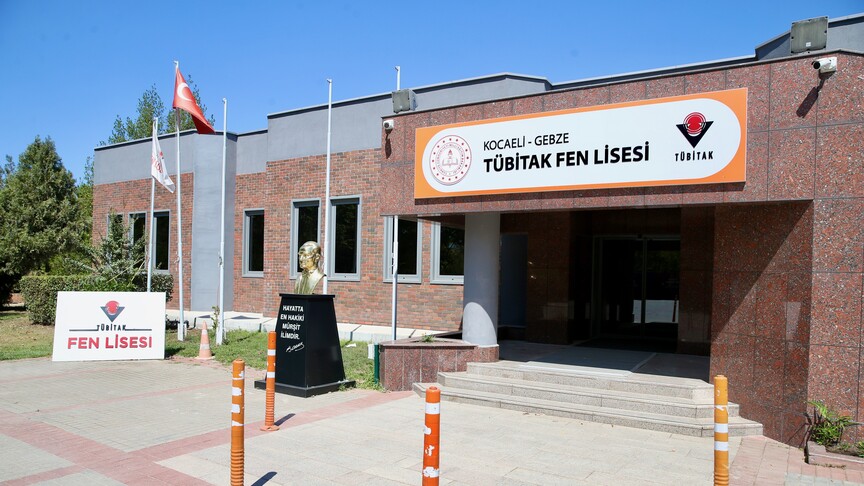 TÜBİTAK Fen Lisesi geleceğin bilim yıldızlarını bekliyor haber görseli