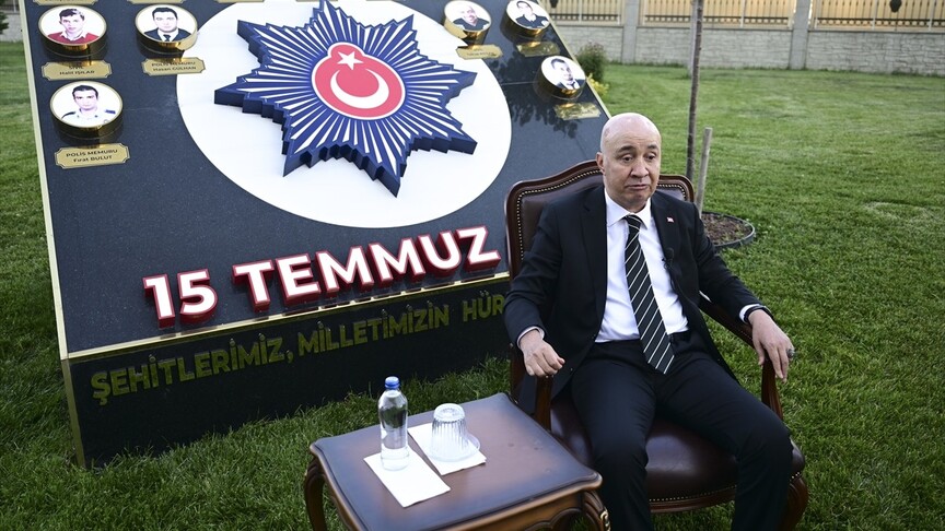 15 Temmuz gazisi Turgut Aslan'dan gençlere "FETÖ" uyarısı haber görseli
