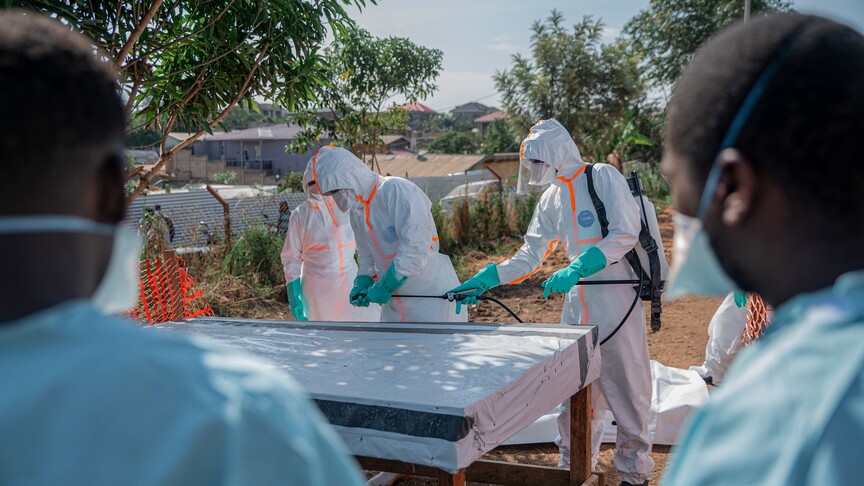 Kongo Demokratik Cumhuriyeti’nde Ebola salgınında vaka sayısı 1926’ya yükseldi haber görseli
