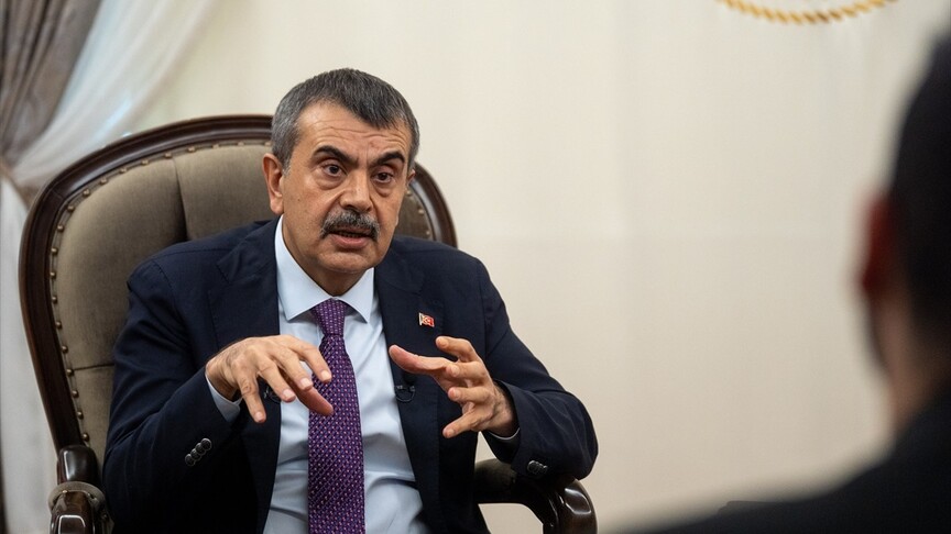 Milli Eğitim Bakanı Tekin: FETÖ'nün eğitim yapılanmasında yer alan 33 bin kamu personelini ihraç ettik haber görseli