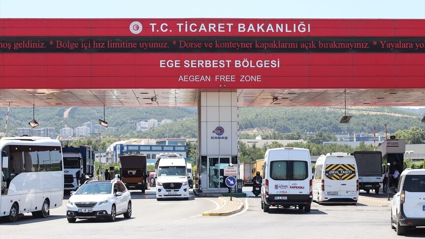 Serbest bölgelerde 6 ayda yapılan ticaretin yaklaşık yarısını ihracat oluşturdu haber görseli