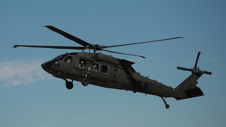 ABD'de askeri helikopter Washington'a acil iniş yaptı