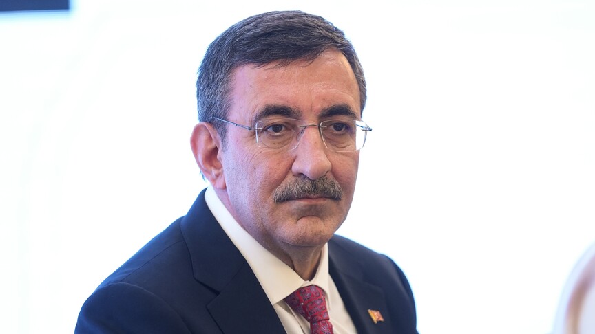 Cumhurbaşkanı Yardımcısı Cevdet Yılmaz konuşma yaparken