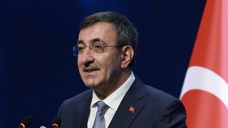 Cumhurbaşkanı Yardımcısı Yılmaz: Aziz milletimiz tarihimizin en şanlı direnişlerinden birini ortaya koymuştur haber görseli