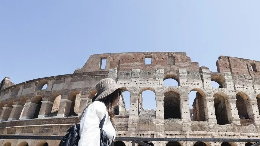 Italia përballet me nxehtësinë ekstreme  temperaturat pritet të arrijnë në 47 gradë Celsius
