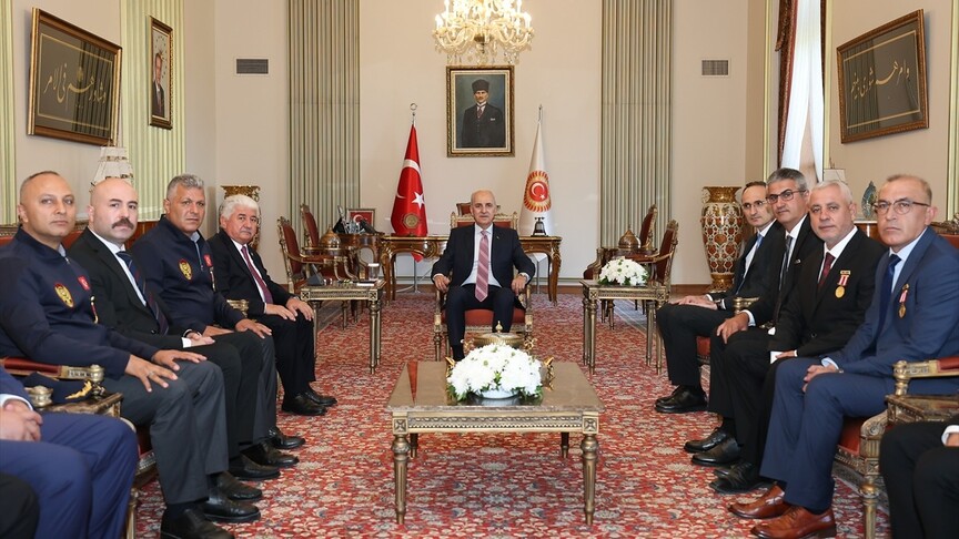 TBMM Başkanı Kurtulmuş'tan 15 Temmuz gazilerine "Teşekkür Beratı" takdimi