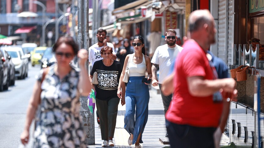 Mersin'de bir hastanenin dış görünüşü.
