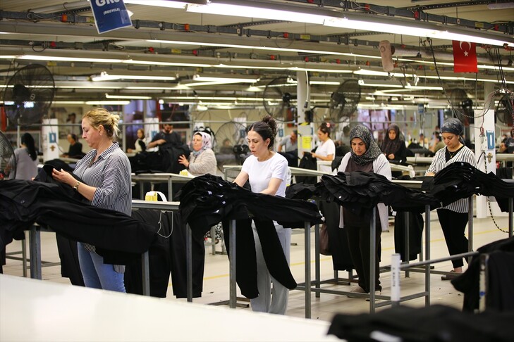 Akdenizli hazır giyimciler yılın ilk yarısında 289 milyon dolarlık ihracat yaptı