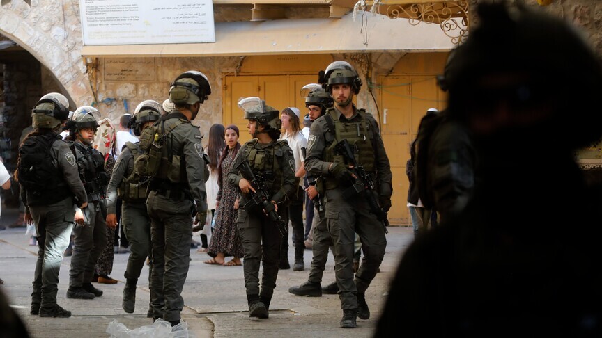 3 Palestinians injured in occupier attacks, Israeli army arrests 6 in occupied West Bank