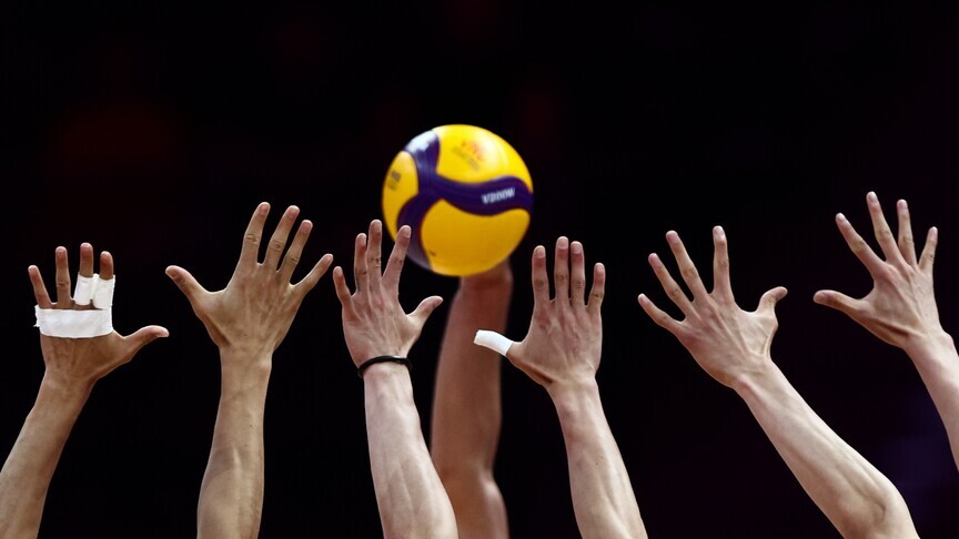 A Milli Erkek Voleybol Takımı, FIVB Erkekler Milletler Ligi'nde Sırbistan'ı yendi haber görseli