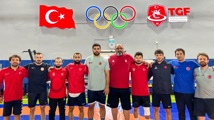Milli güreşçiler, Macaristan'daki turnuvada mindere çıkacak haber görseli