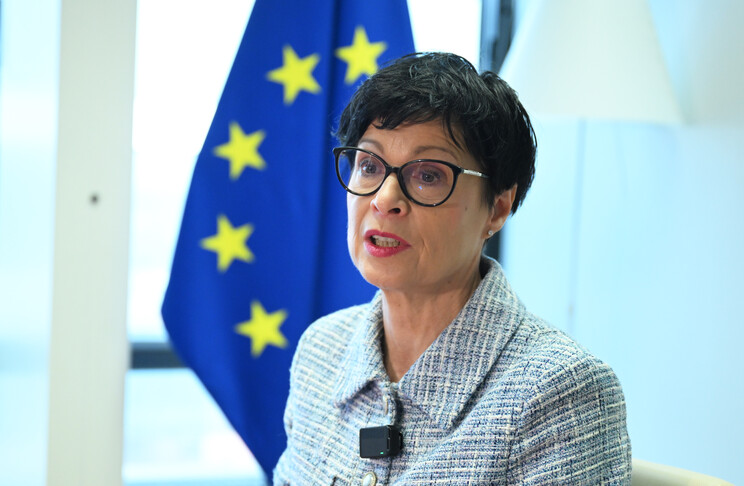 Kos e konsideron të paimagjinueshëm faktin që Paunoviq është ende ministre në Serbi