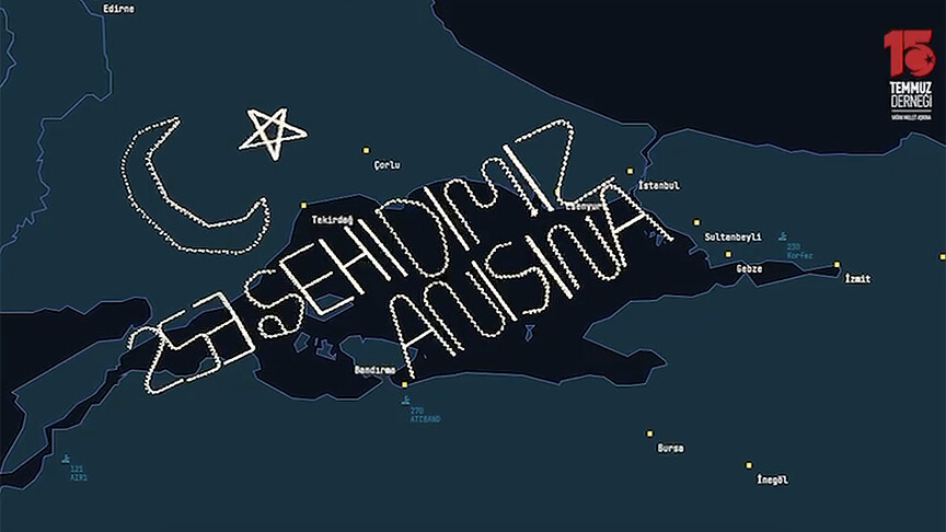 15 Temmuz'un 253 şehidi anısına gökyüzüne yazı yazıldı haber görseli