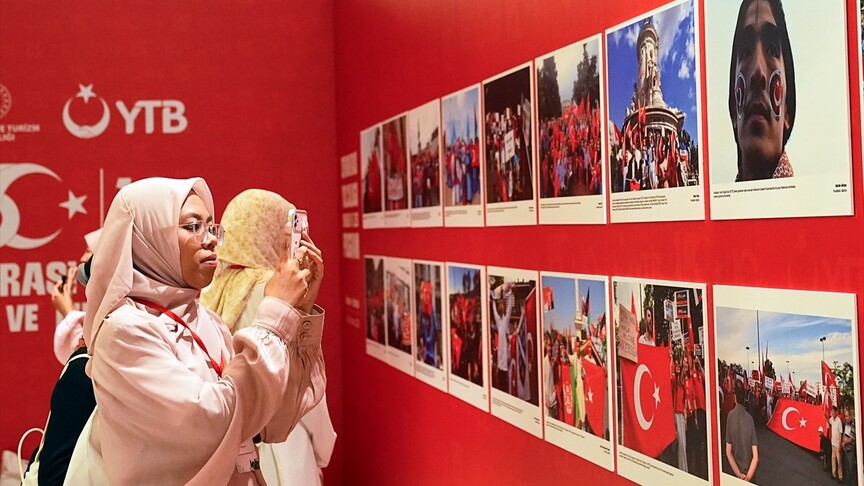 Farklı coğrafyalardan gençler, 15 Temmuz'un 10. yılında Demokrasi ve Özgürlükler Adası'nda buluştu haber görseli