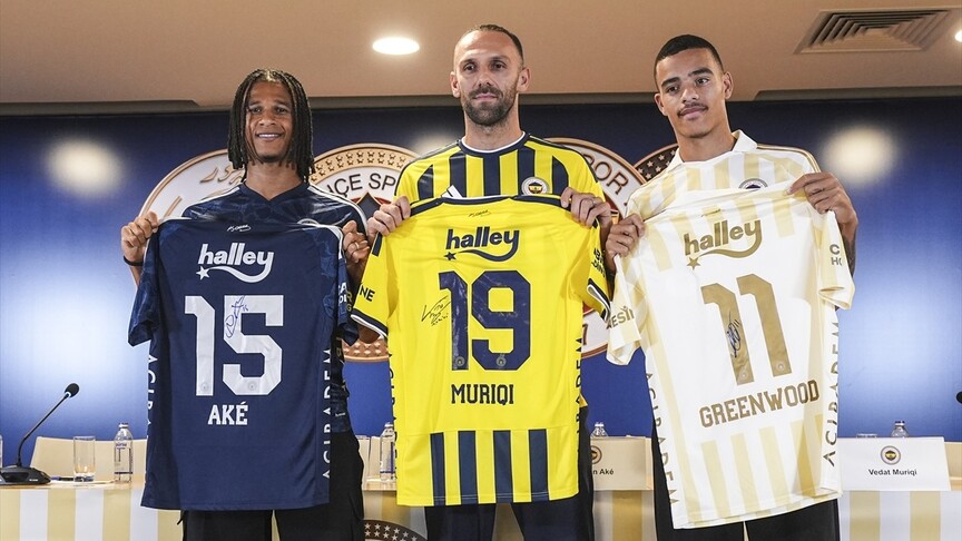 Fenerbahçe Kulübünden yeni transferler Greenwood, Ake ve Muric için imza töreni haber görseli