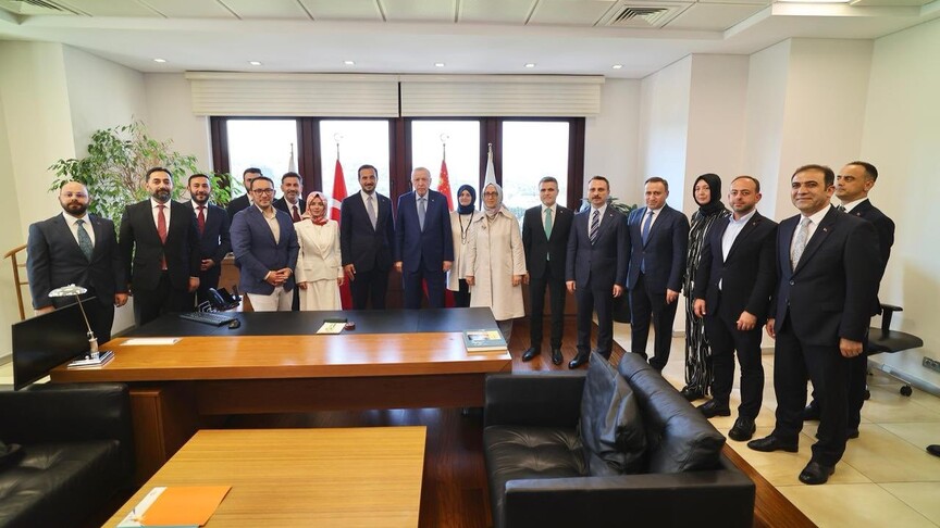 Cumhurbaşkanı Recep Tayyip Erdoğan'ın AK Parti İstanbul İl Başkanlığı'nı ziyareti.