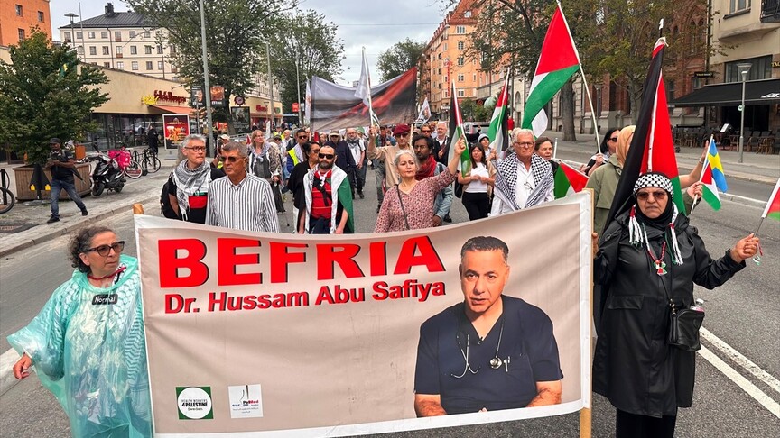 İsveç'te İsrail'in Filistin ve Lübnan'a yönelik saldırıları protesto edildi haber görseli