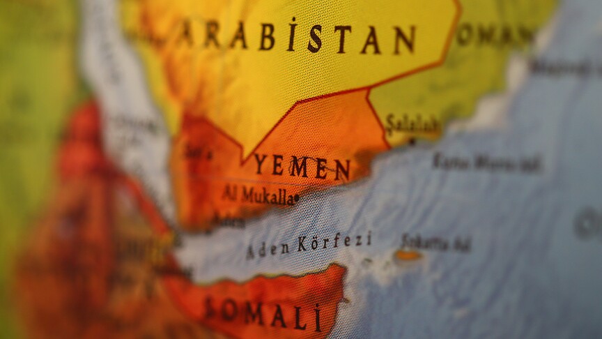 Yemen'de hükümet ile Husiler arasında "İran uçağı kriziyle" başlayan gerginlik karşılıklı tehditlerle sürüyor haber görseli