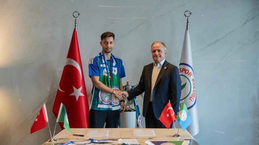 Çaykur Rizespor, Tayyip Talha Sanuç'u renklerine bağladı haber görseli