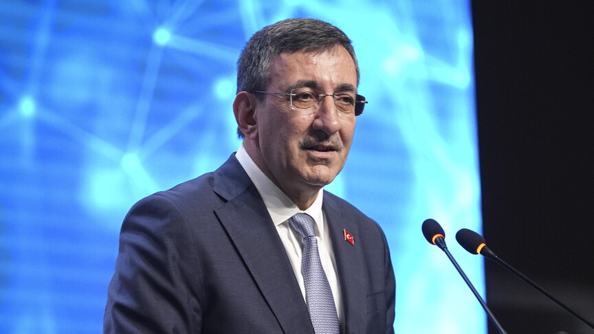 Cumhurbaşkanı Yardımcısı Yılmaz: Anavatan Türkiye, Kuzey Kıbrıs Türk Cumhuriyeti'ne verdiği güçlü desteği sürdürecektir haber görseli