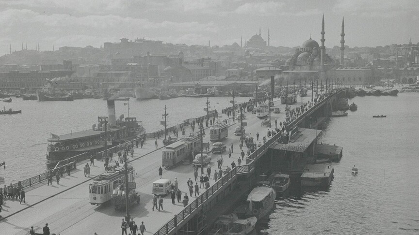 İsveçli fotoğrafçı Karl Werner Gullers'in 1940'ların sonunda İstanbul'da çektiği tarihi bir fotoğrafı.