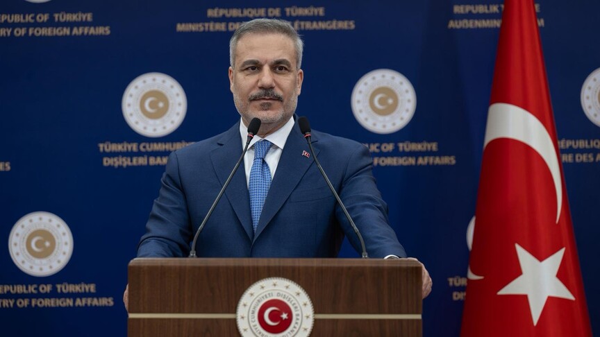 Dışişleri Bakanı Hakan Fidan bir açıklama yaparken.