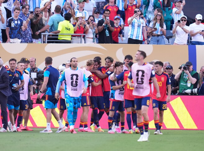 Spanja rrëzon kampionen në fuqi Argjentinën duke u shpallur kampione e Kupës së Botës FIFA 2026