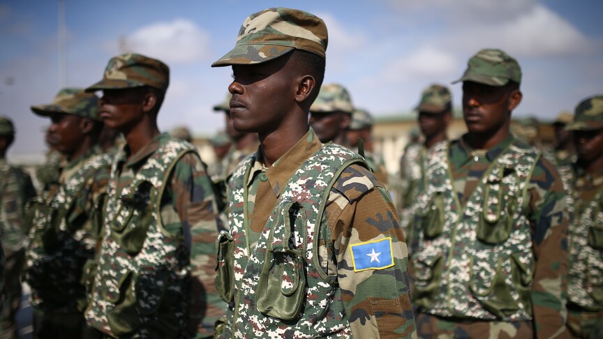 Somali askerleri eğitim alırken