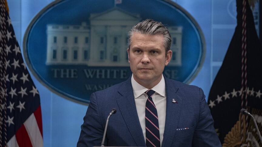 ABD Savunma Bakanı Hegseth, İran'la savaşın maliyetinin "37,5 milyar dolara ulaştığını" belirtti haber görseli