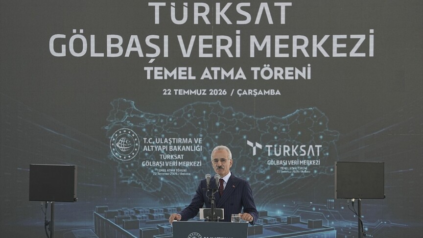 Ulaştırma ve Altyapı Bakanı Abdulkadir Uraloğlu