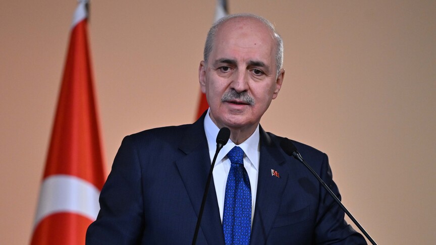 TBMM Başkanı Numan Kurtulmuş konuşma yaparken