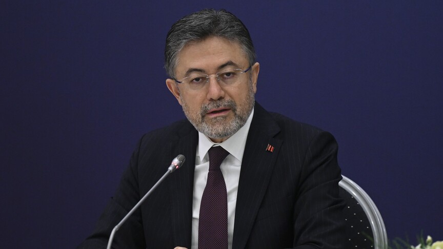 Bakan Yumaklı'dan vatandaşlara "orman yangını sahasına girilmemesi" uyarısı haber görseli