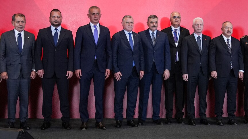 Futbolda 2026-2027 sezonu öncesi Spor Güvenliği Değerlendirme Toplantısı yapıldı haber görseli