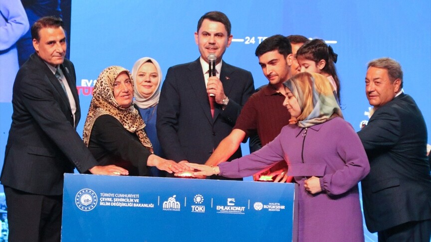 Bakan Kurum: Devlet, zor gününde milletini sarıp sarmalayan asırlık çınardır haber görseli