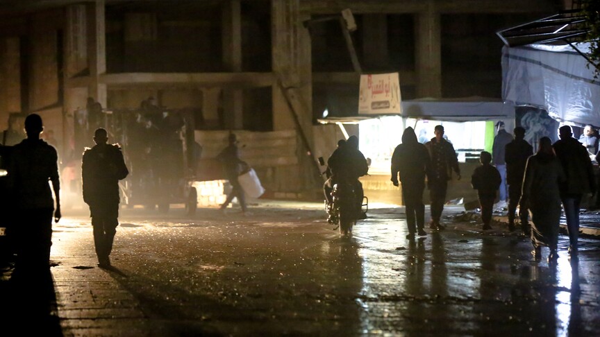 İsrail işgalinin sürdüğü Gazze'de Filistinliler, 3 yıldır "karanlıkta" hayatta kalma mücadelesi veriyor haber görseli