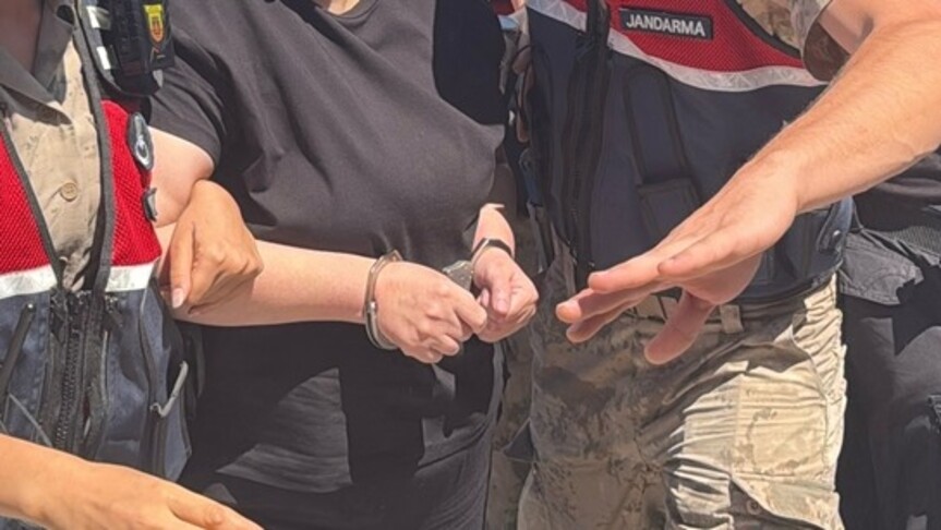 Gülistan Doku soruşturmasında gözaltına alınan eski Vali Sonel'in eşi ile 2 şüpheli adliyede haber görseli