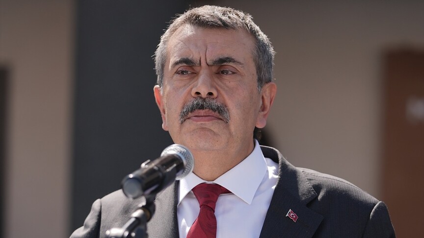 Bakanı Tekin: Milli Eğitim Bakanlığı olarak öykünülen geçmişimizi çocuklarımıza anlatmak durumundayız haber görseli