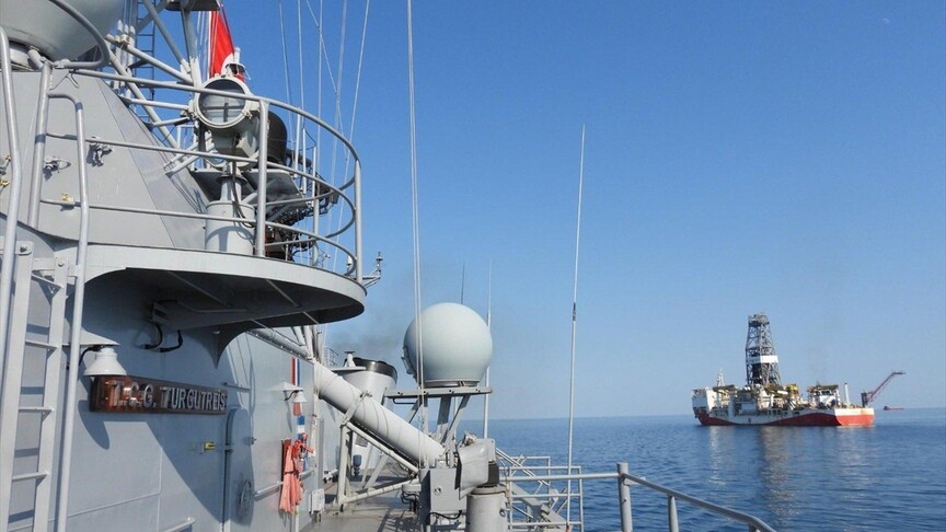 TCG Turgutreis fırkateyni, Yavuz ve Abdülhamid Han sondaj gemilerine refakatini sürdürüyor haber görseli
